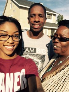 13731570_1166382973424499_3695079103443673492_n-225x300